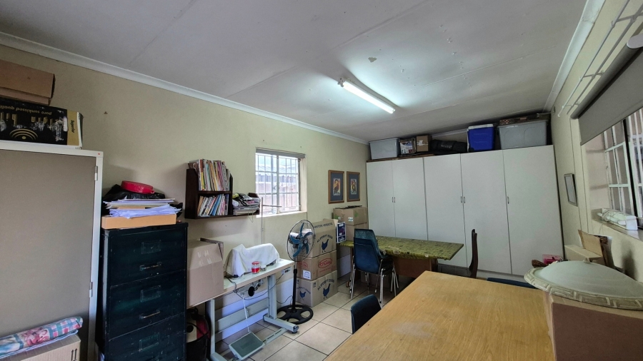 4 Bedroom Property for Sale in Potchefstroom North West